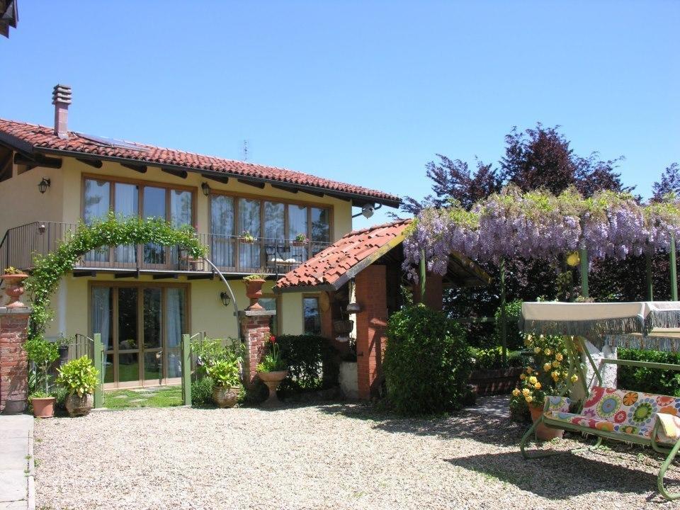 Bed and Breakfast Il Giardino Di Iside Roletto Exterior foto