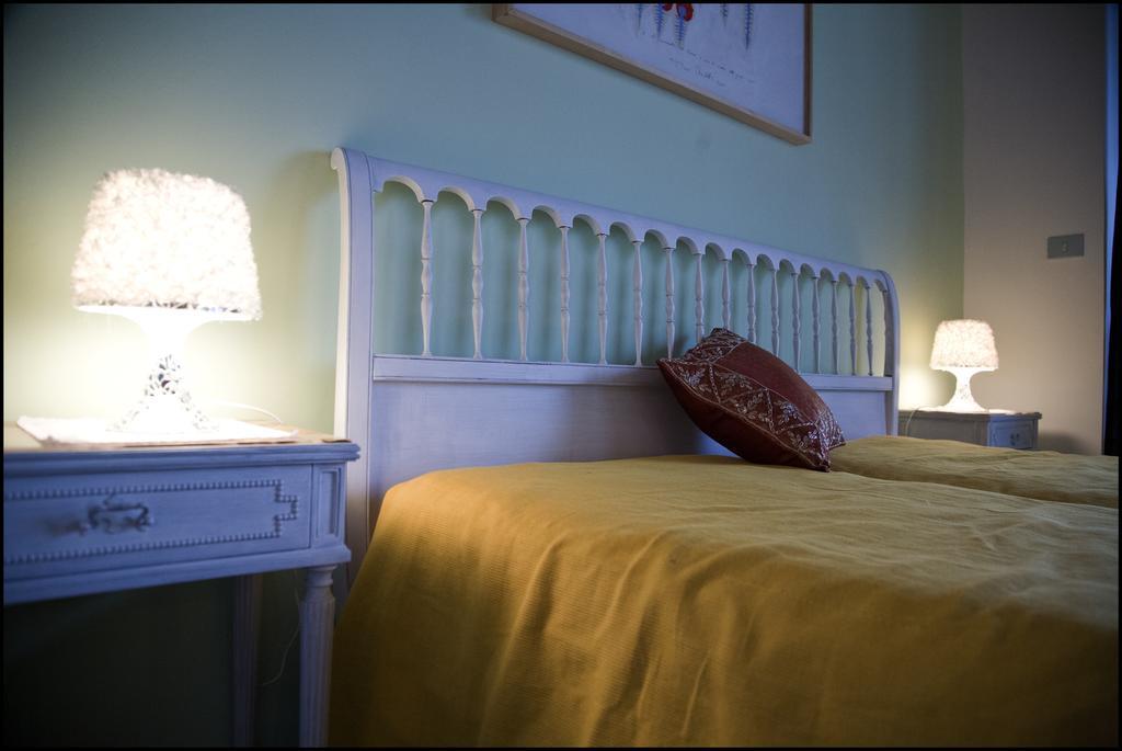 Bed and Breakfast Il Giardino Di Iside Roletto Zimmer foto